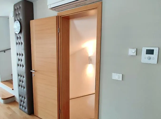 וילה Recica North בלד