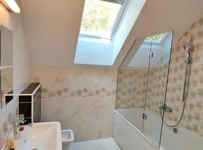 Villa Recica North *